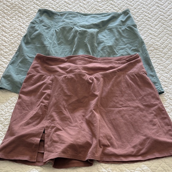 Old Navy Active Skorts in Gray and Pink - Picture 1 of 2